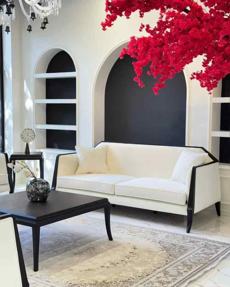 627553eb7294c72f22498c46f833d15e-768x959