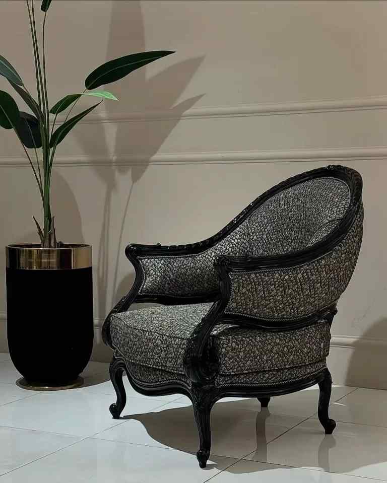 Classic-sofa-star-model2-768x959